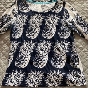 Pineapple quarter length  shirt